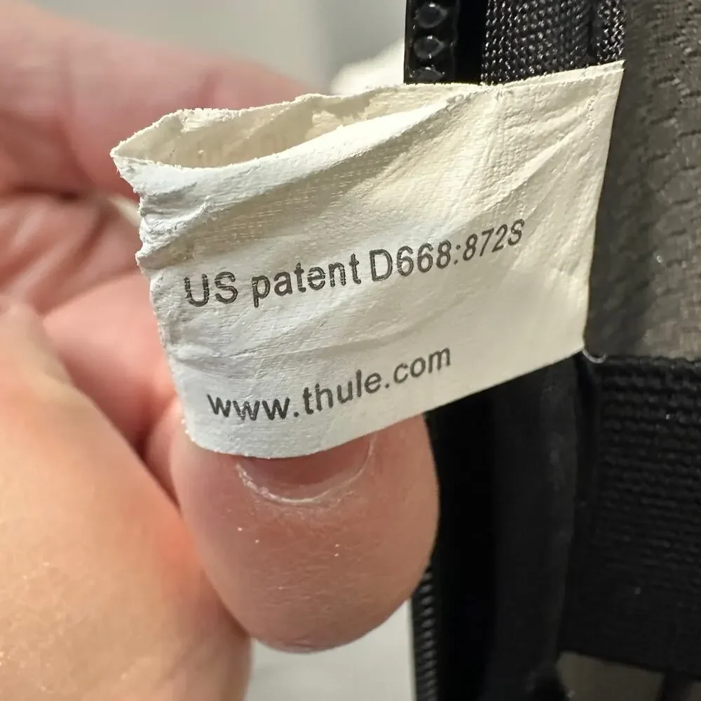 Thule Laptop Case Gauntlet Attache Hard Shell Black Fits Up to 14” MacBook Pro - Picture 16 of 16